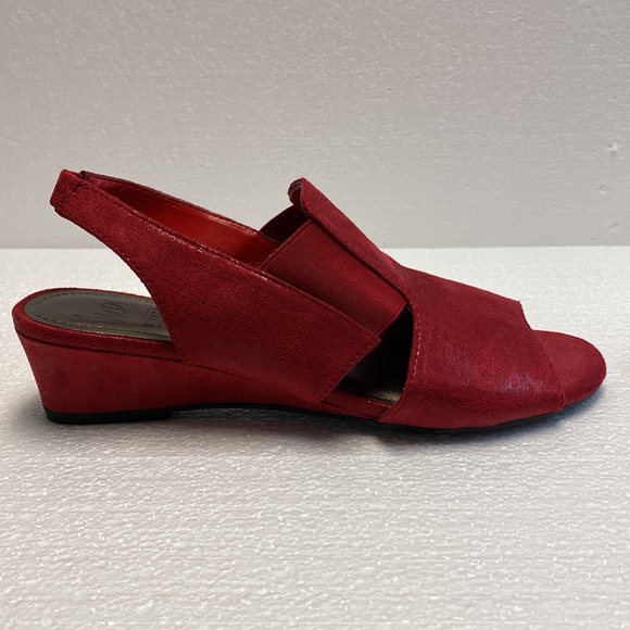 Wedge Sandals - Picture 2 of 9